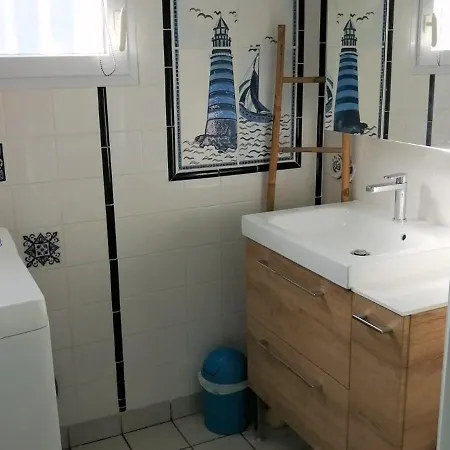 Maison Mitoyenne Pres Foret, 2 Chambres, Terrasse, Parking - Fr-1-22-243 * La Tranche-sur-Mer
