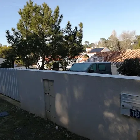 Maison T2 Proche Foret Et Plage A La Tranche-Sur-Mer - Fr-1-22-243