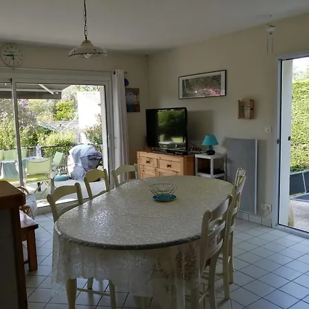 Maison Mitoyenne Pres Foret, 2 Chambres, Terrasse, Parking - Fr-1-22-243 Holiday home La Tranche-sur-Mer
